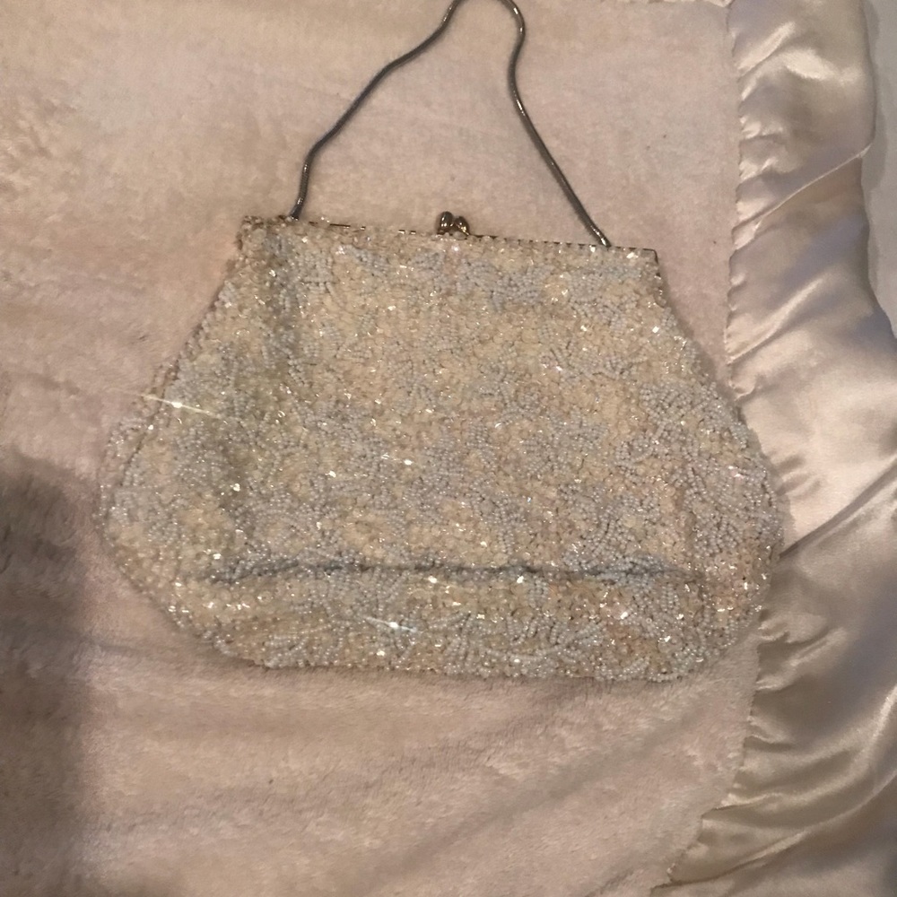 Women’s hand bag